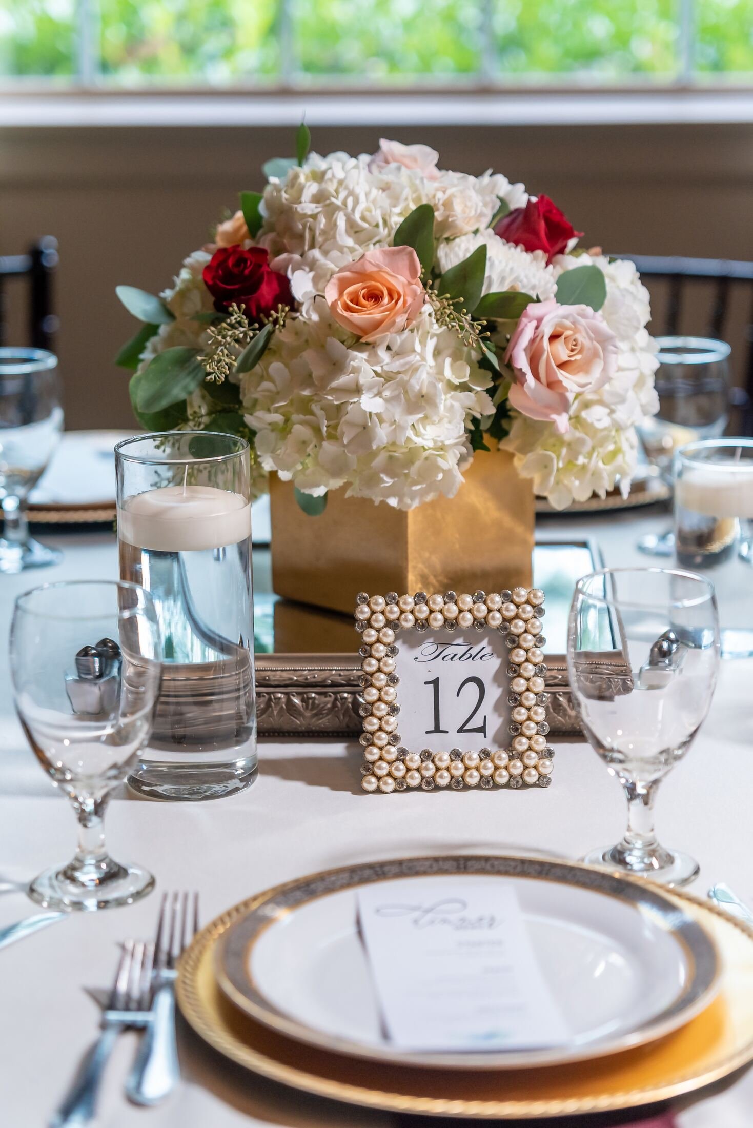 Elegant anniversary gala table floral styling